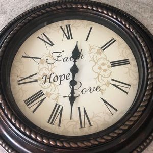 Battery operated clock